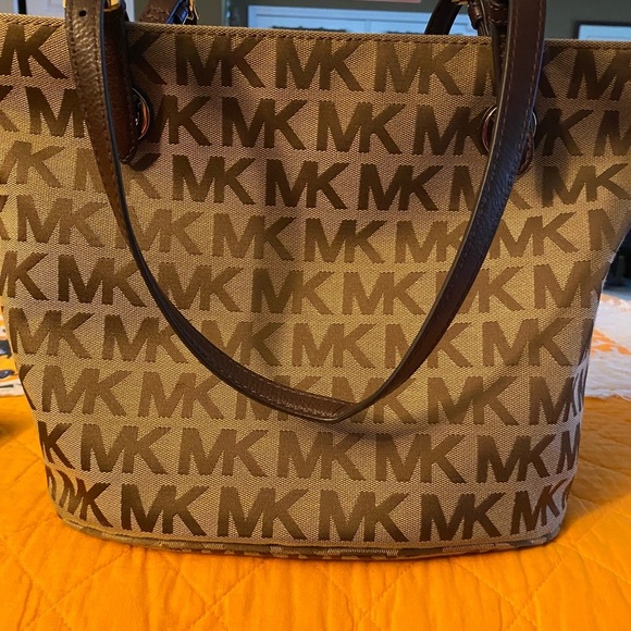 Michael Kors Authentic Satchel Bag - Picture 7 of 8